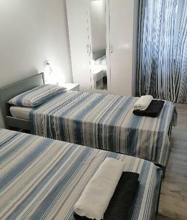 Albergo Blue Fish อัลบีโซลา ซูเพริโอเร ภายนอก รูปภาพ