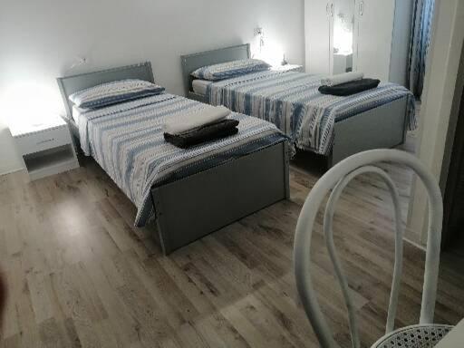 Albergo Blue Fish อัลบีโซลา ซูเพริโอเร ภายนอก รูปภาพ
