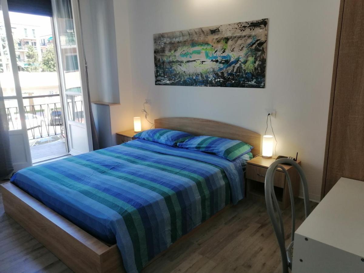 Albergo Blue Fish อัลบีโซลา ซูเพริโอเร ภายนอก รูปภาพ